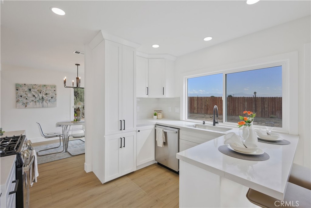 847 N Idyllwild