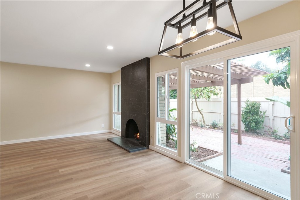 Casitas Capistrano (CT) - Residential