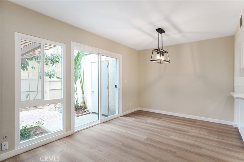 Casitas Capistrano (CT) - Residential