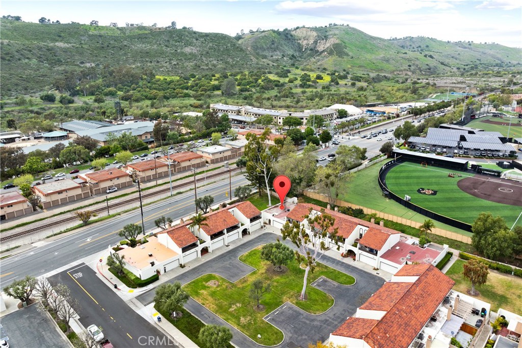 Casitas Capistrano (CT) - Residential