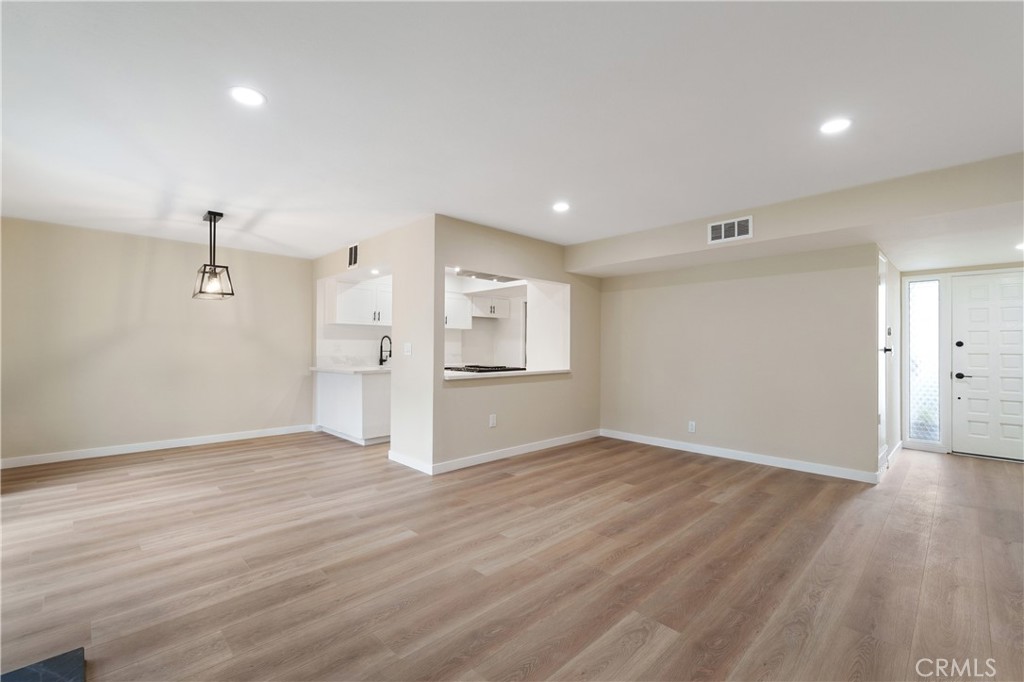Casitas Capistrano (CT) - Residential