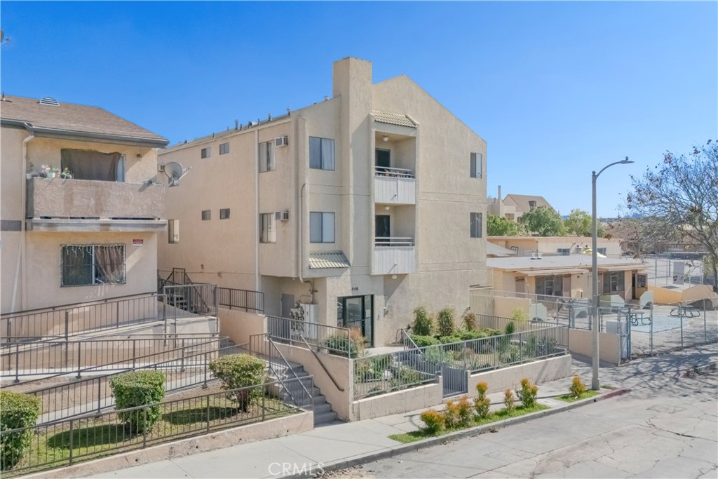 646 N Madison Avenue