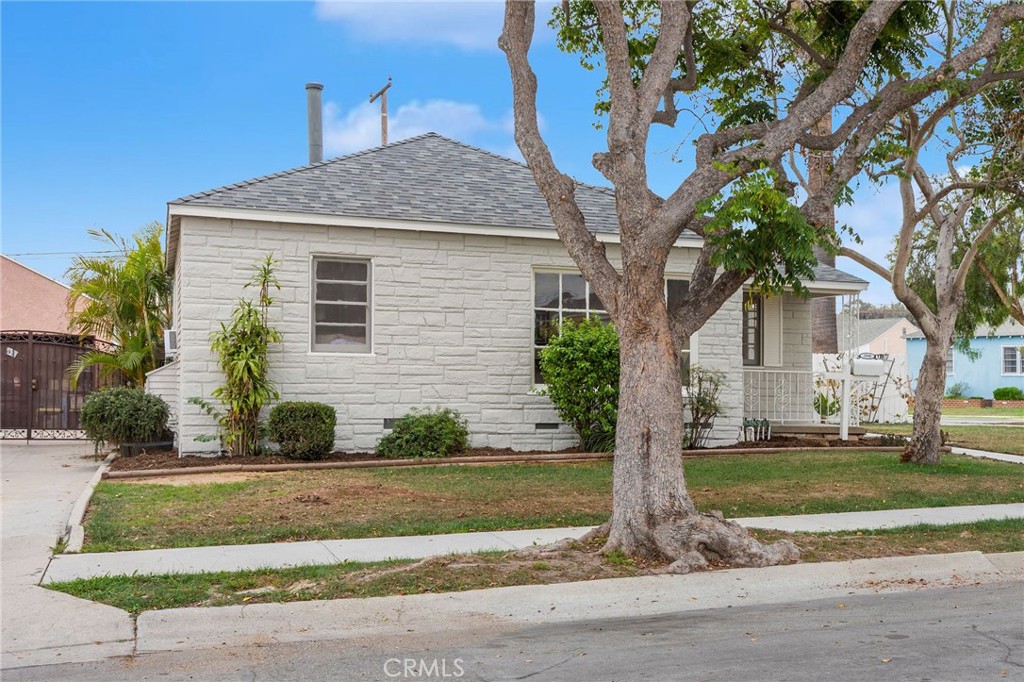 Artcraft Manor (AM) - Residential