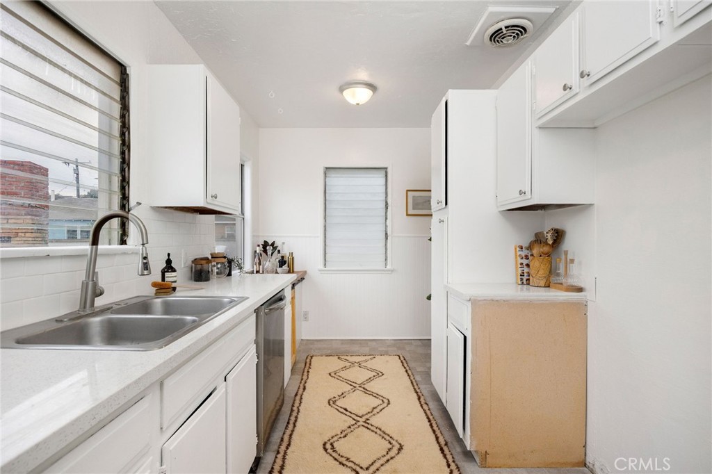 Artcraft Manor (AM) - Residential