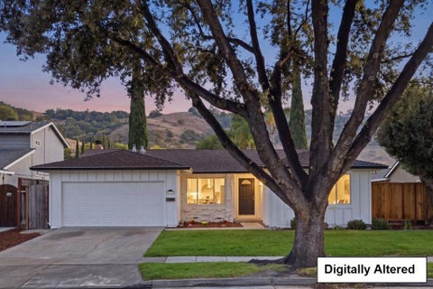 Photo of 614 Galen Drive, San Jose, CA 95123 (MLS # ML82065762)