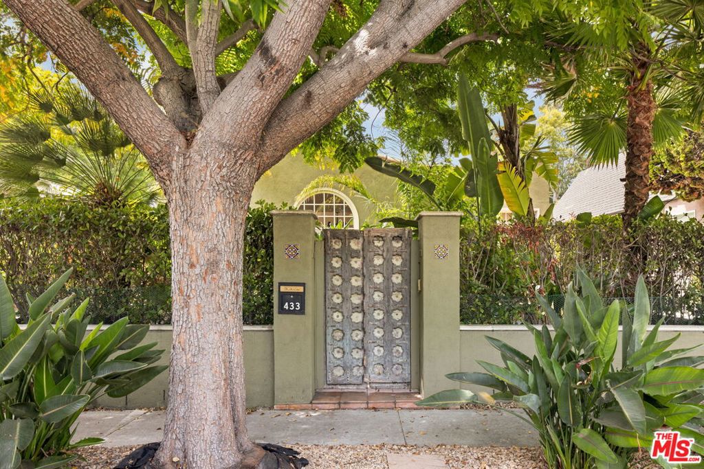 Photo of 433 Norwich Drive, West Hollywood, CA 90048 (MLS # 26987119)