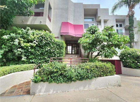 Photo of 14631 Dickens Street #11, Sherman Oaks, CA 91403 (MLS # SR26206934)