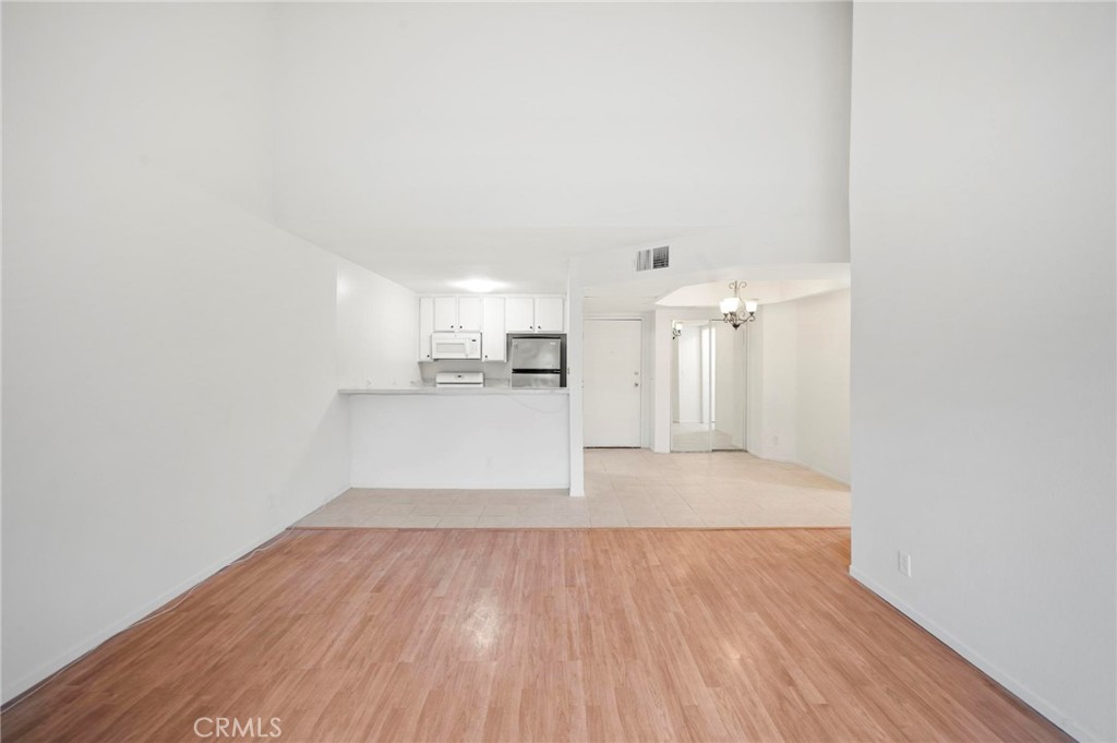 7640 Oso Avenue 316