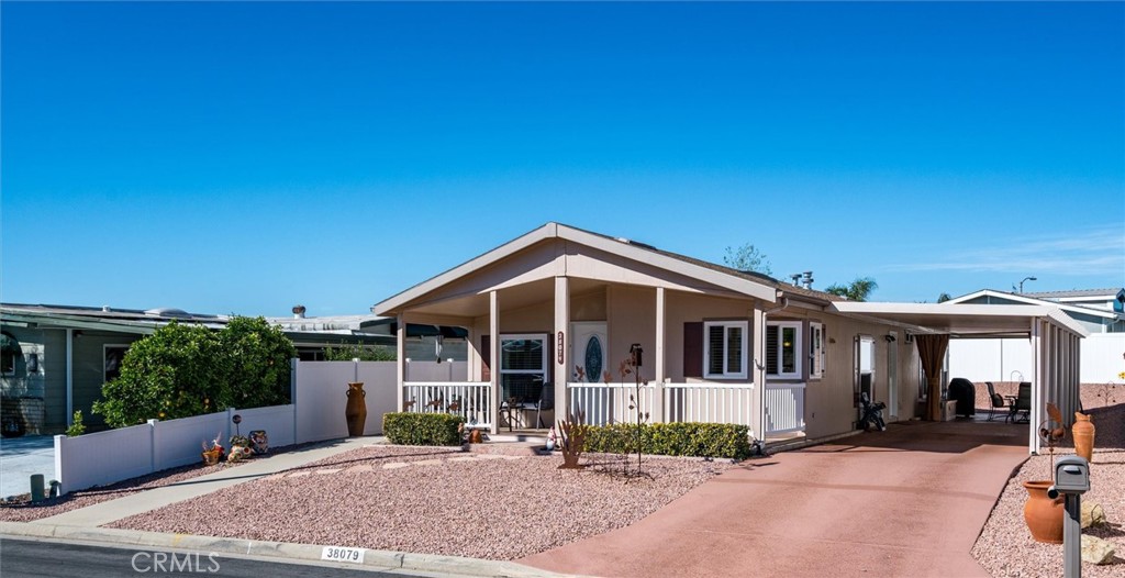 38079 Calle De Amor