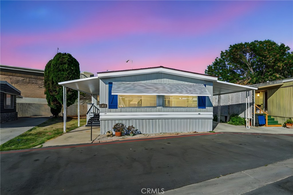 141 E Coronado Lane