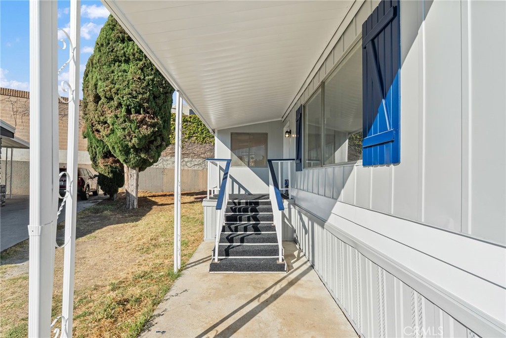 141 E Coronado Lane