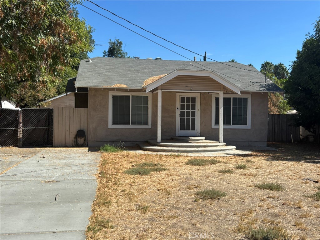 Opportunity is knocking! Bring your tool belt and paintbrush. This 3 bedroom 2 bath home with large lot won't last long. Located on Rubidoux Ave in the center of Riverside. Easy access to parks, entertainment, Downtown Riverside and freeways. 1st time home owners will love the potential and location. Property has a detached garage and is fully gated. Long driveway provides possible RV storage behind gate. Zoned for Poly High School. Central heating and air works great.