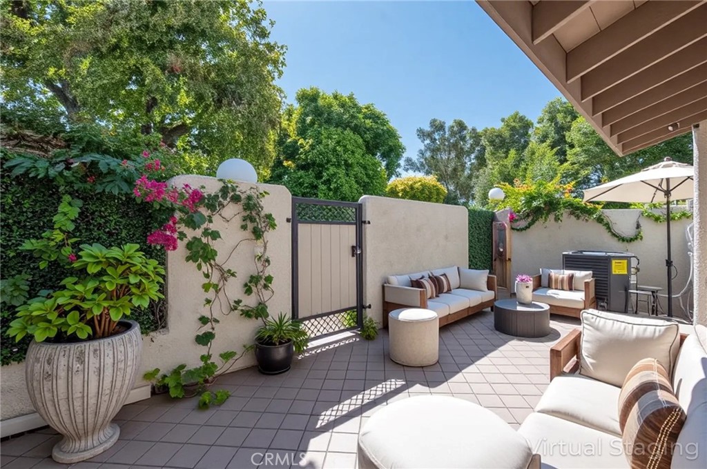 18230 Oxnard Street 110