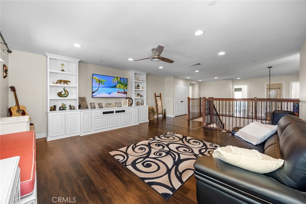 SYCAMORE HILLS - Residential Lease