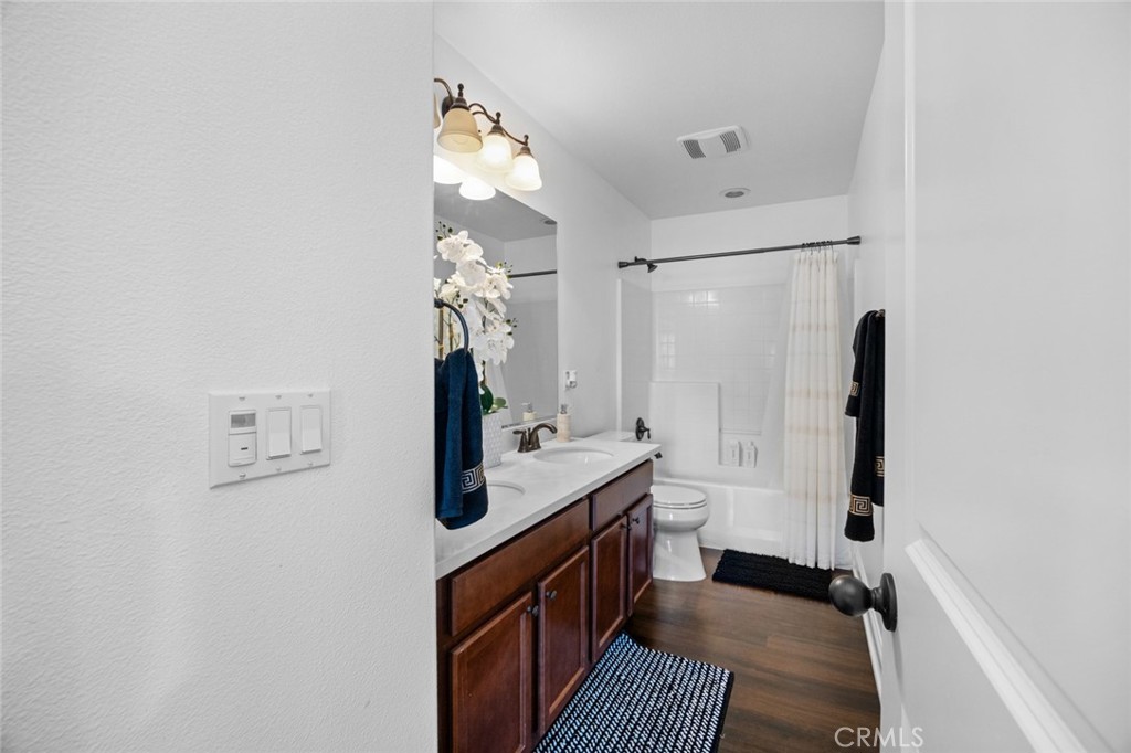 SYCAMORE HILLS - Residential Lease