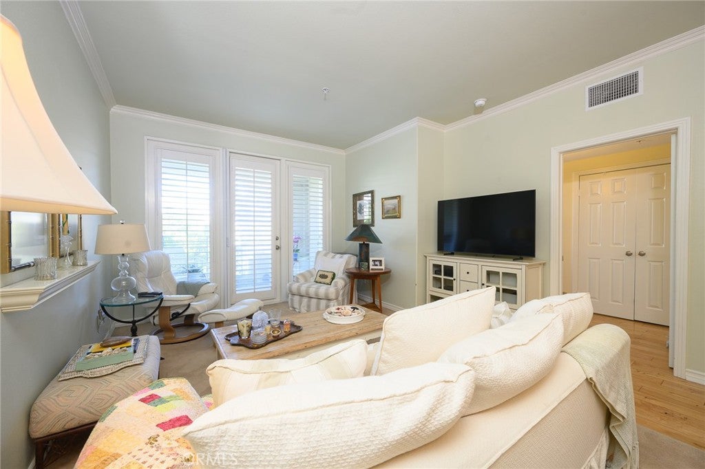 2243 Martin 211, Irvine CA 92612 - Photo 10