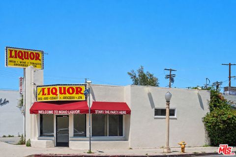 Photo of 12035 Magnolia Boulevard, Valley Village, CA 91607 (MLS # 26831171)