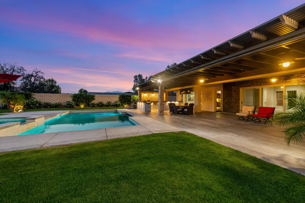 78566 Bent Canyon Court