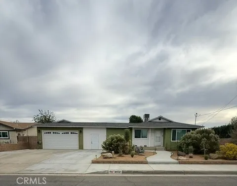 4552 W Avenue L12, Lancaster, CA 93536 - MLS#: SR25262697