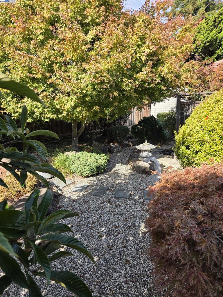 GLENMOOR - Residential