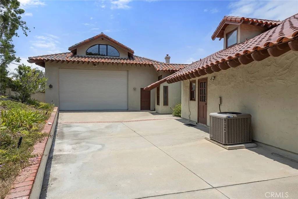 Anaheim Hills, California 92808, United States, 5 Bedrooms Bedrooms, ,4 BathroomsBathrooms,Residential,Active,151219