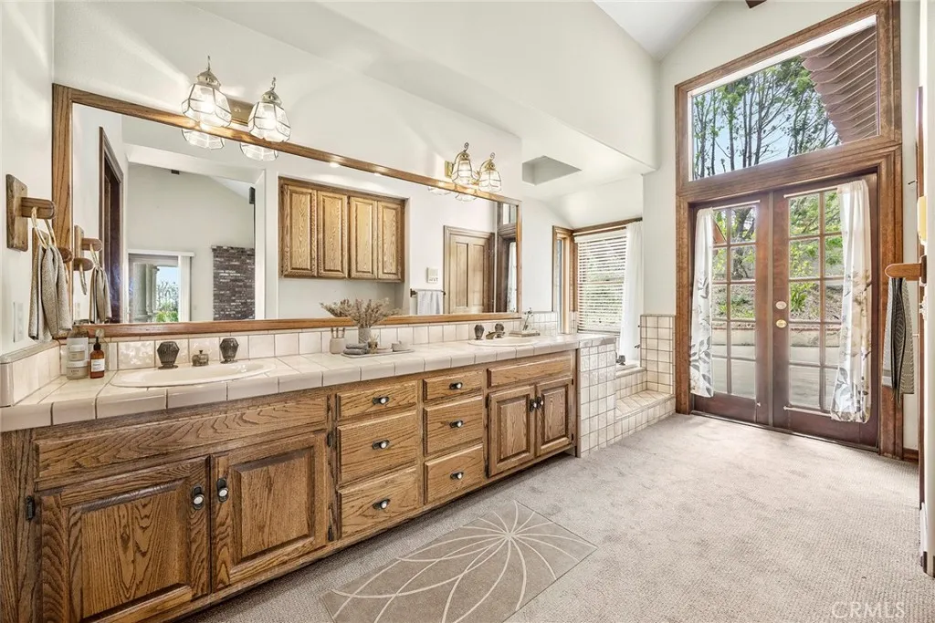 Anaheim Hills, California 92808, United States, 5 Bedrooms Bedrooms, ,4 BathroomsBathrooms,Residential,Active,151219