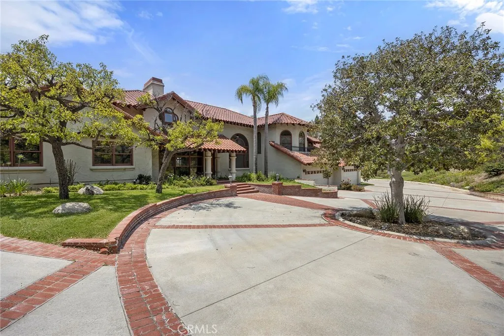 Anaheim Hills, California 92808, United States, 5 Bedrooms Bedrooms, ,4 BathroomsBathrooms,Residential,Active,151219