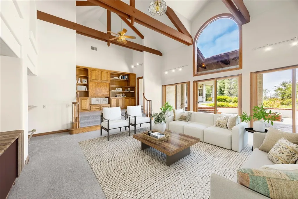 Anaheim Hills, California 92808, United States, 5 Bedrooms Bedrooms, ,4 BathroomsBathrooms,Residential,Active,151219