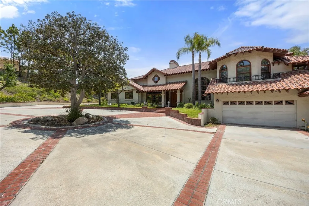 Anaheim Hills, California 92808, United States, 5 Bedrooms Bedrooms, ,4 BathroomsBathrooms,Residential,Active,151219