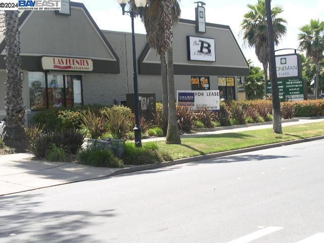 2221 Railroad Ave