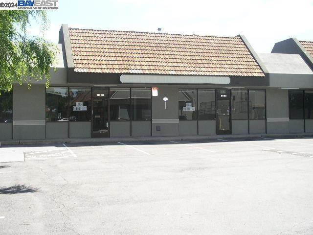 2221 Railroad Ave
