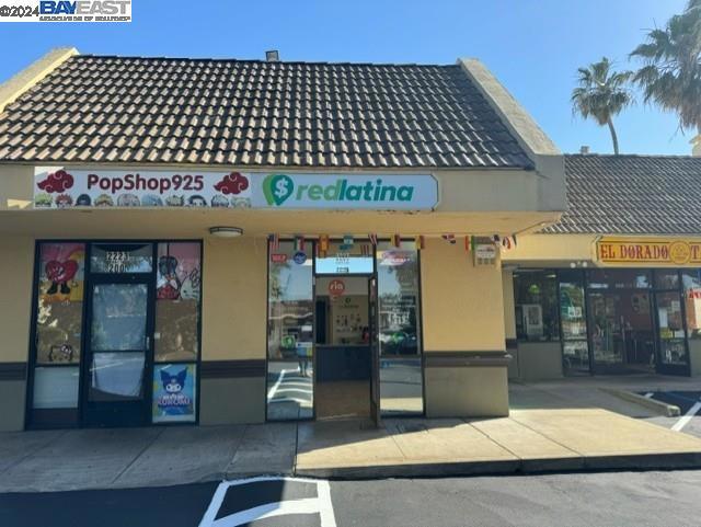 2221 Railroad Ave