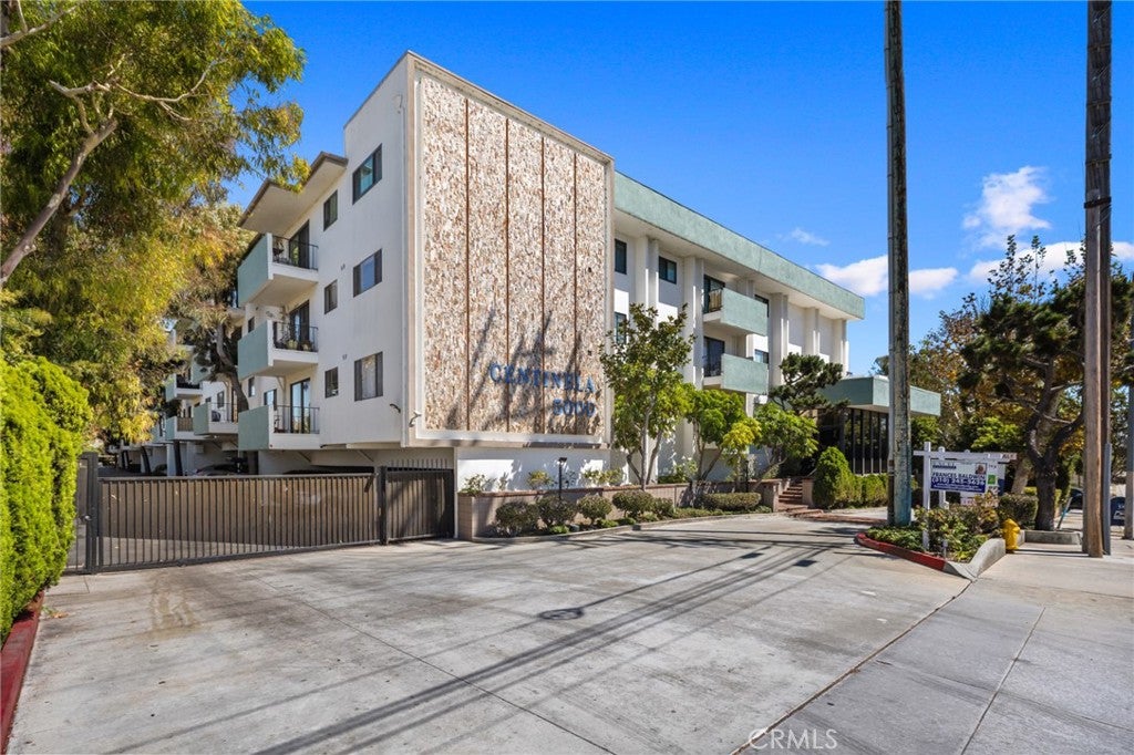 5000 S Centinela Avenue 113