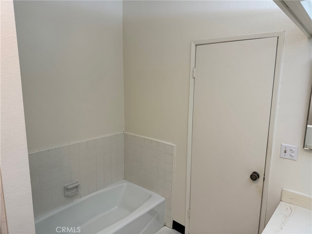 Not Applicable-105 - Residential Lease