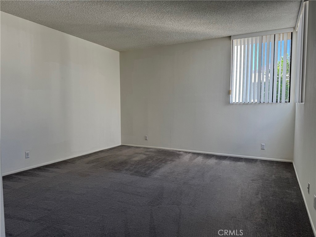 Not Applicable-105 - Residential Lease