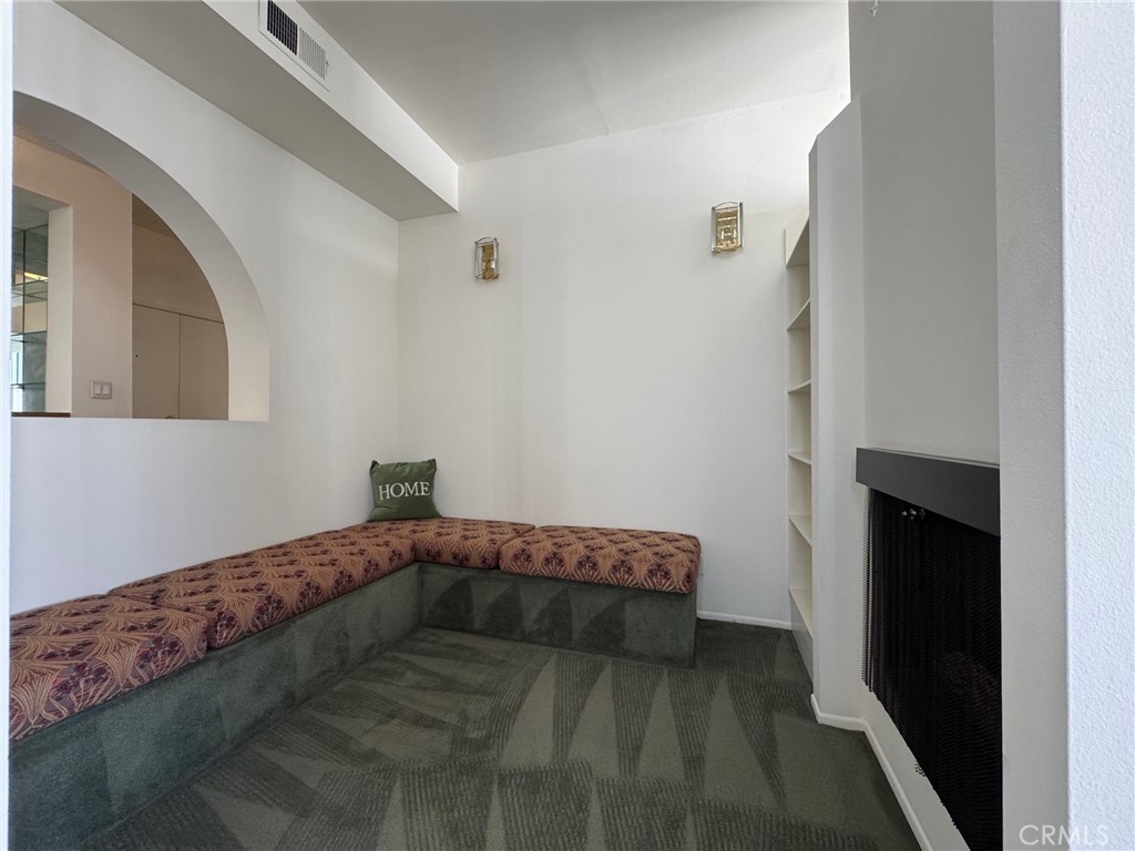 Not Applicable-105 - Residential Lease