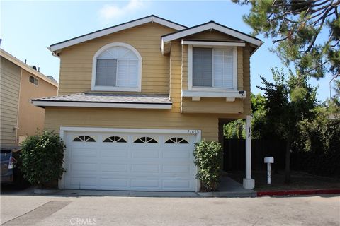 Photo of 9165 1/2 Noble Avenue, North Hills, CA 91343 (MLS # SR25279268)