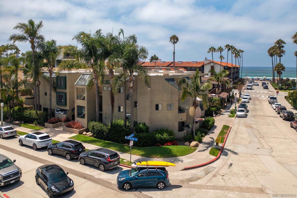 La Jolla Shores Living - Steps from the Beach, Fully Furnished! This stunning 2-bedroom, 2.5-bathroom condo is ideally located in the heart of La Jolla, just steps from La Jolla Shores beach, local shops, and fine dining options. Inside, the space exudes comfort and sophistication, with tasteful furnishings and an updated kitchen featuring stainless steel appliances and a wine fridge. Underground gated parking ensures security for your vehicle. For added convenience, the unit includes an in-home washer and dryer, making everyday living a breeze. With its prime location, this home offers easy access to beach walks and the charm of nearby boutiques. ~ AVAILABLE BEGINNING AUG 19, 2025 FOR MONTHLY FURNISHED RENTALS - RATES VARY BASED ON TERM AND DATES ~