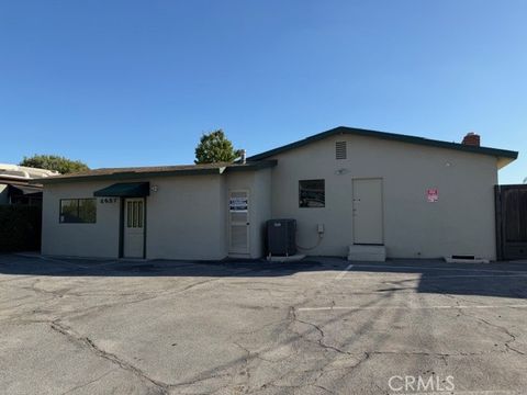 1457 E Chapman Fullerton CA 92831