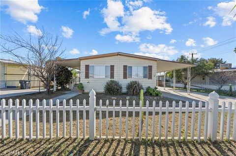 Photo of 44551 Stewart Way, Hemet, CA 92544 (MLS # SW26100148)