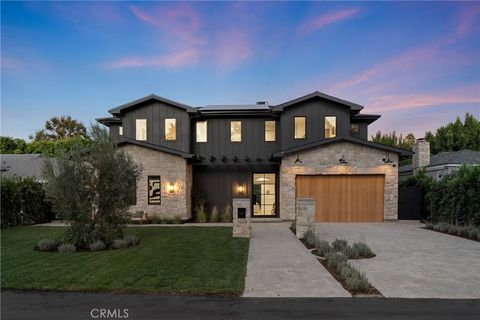 4828 Radford Avenue Valley Village CA 91607