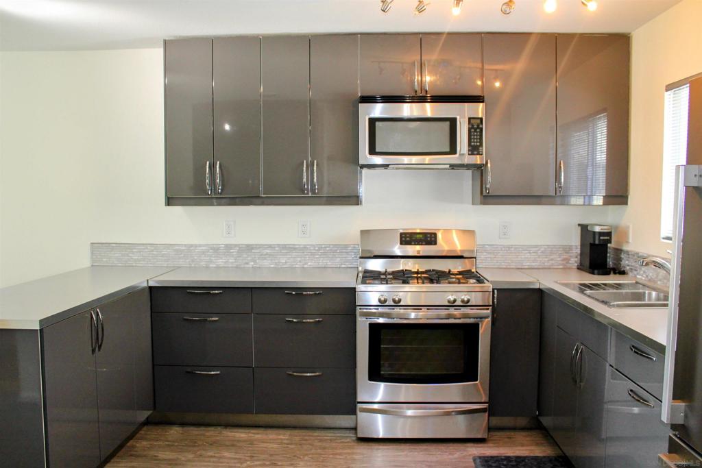 *PRICED TO SELL* PERFECT FOR FIRST TIME BUYER OR AS AN INVESTMENT RENTAL! This townhome is 1 1/2 blocks walking distance from the ocean on the coveted Palm Ave in Imperial Beach. Across the street are new eateries and breweries that have enhanced the prime location. Few minutes drive from Coronado and Chula Vista. Open plan kitchen and living area as well two nice size bedrooms upstairs. This unit is 3 levels (bottom is garage and patio, 2nd is kitchen and living room with a balcony, and 3rd is the two bedrooms and a full bathroom). Upgraded kitchen with grey cabinets and stainless steel appliances. Freshly painted unit as well as the full bathroom completely renovated recently. 2 car garage attached! Seller to do a 1031 Exchange at no cost to the buyer. VA Approved Complex.