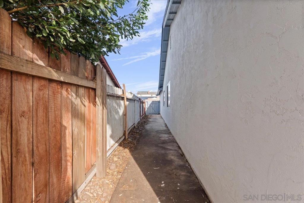 Mira Mesa - Residential Lease