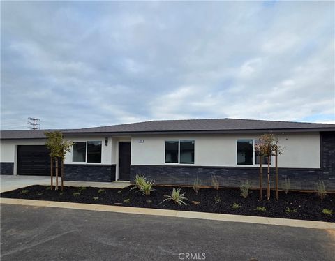 Photo of 34757 Avenue H #5, Yucaipa, CA 92399 (MLS # IG26061103)