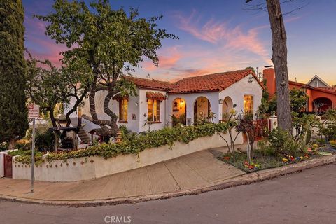 3944 wawona Los Angeles CA 90065