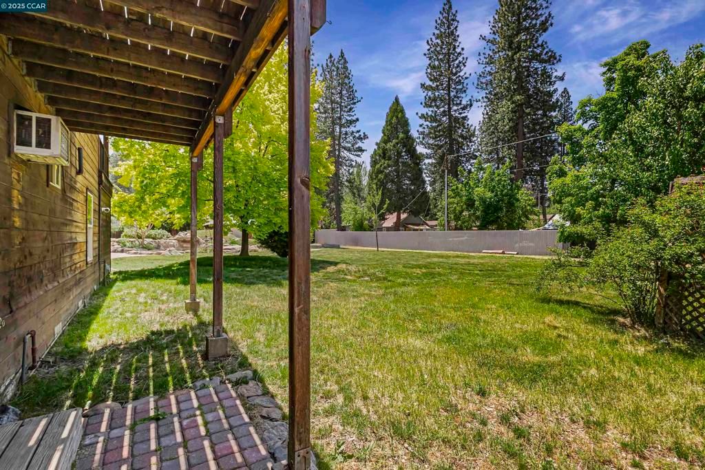 listing image 130721618778916035836