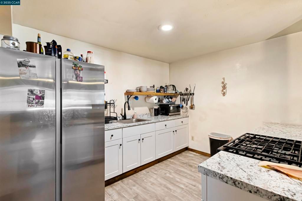 listing image 130727234243326076830