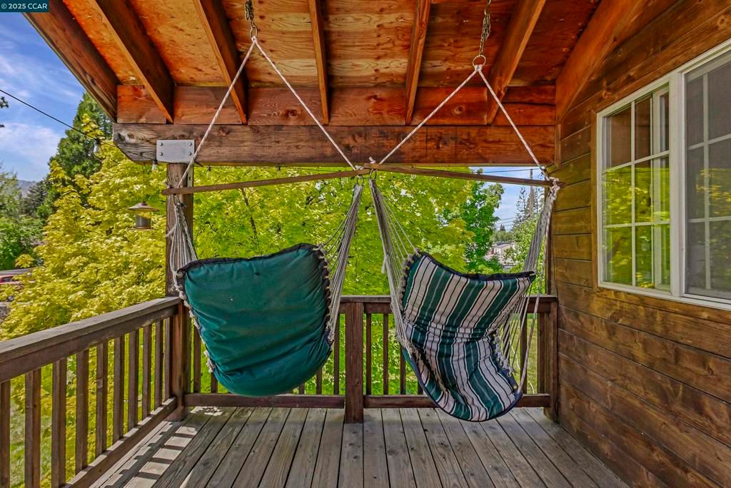 listing image 130724779206450238852