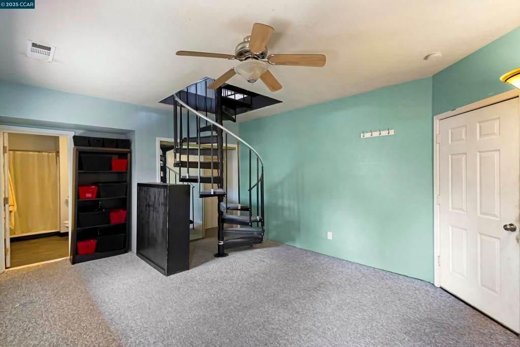 listing image 130729564425086033730