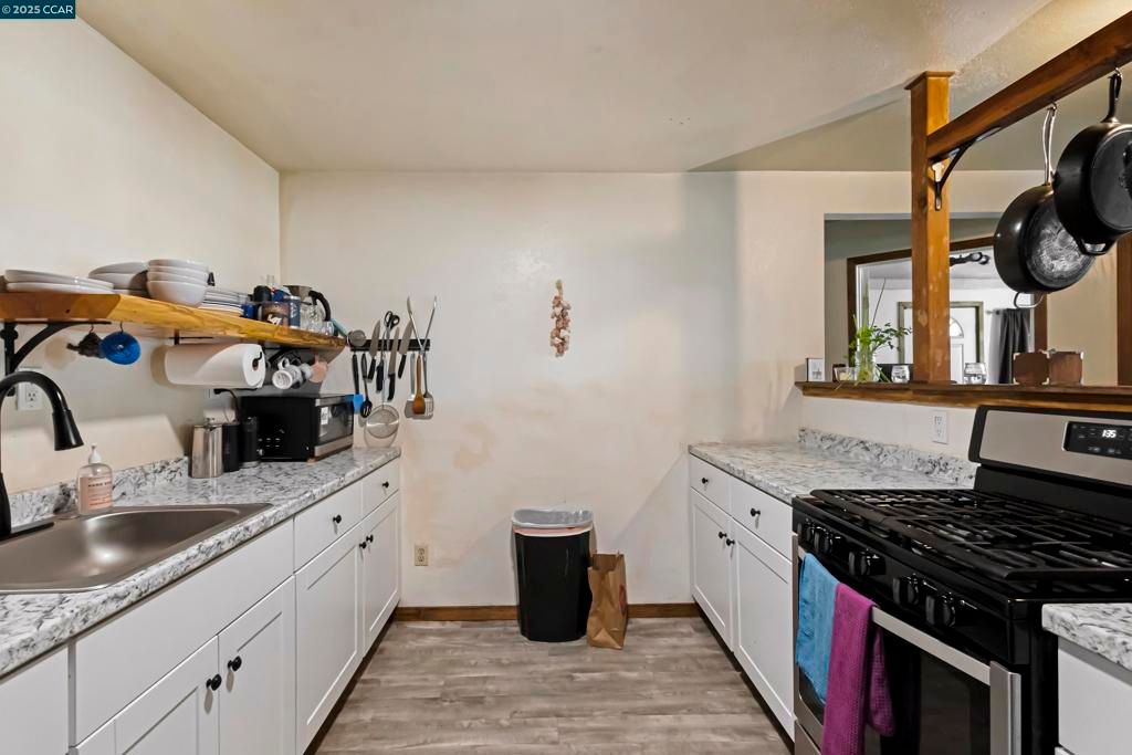 listing image 130724427034767300696
